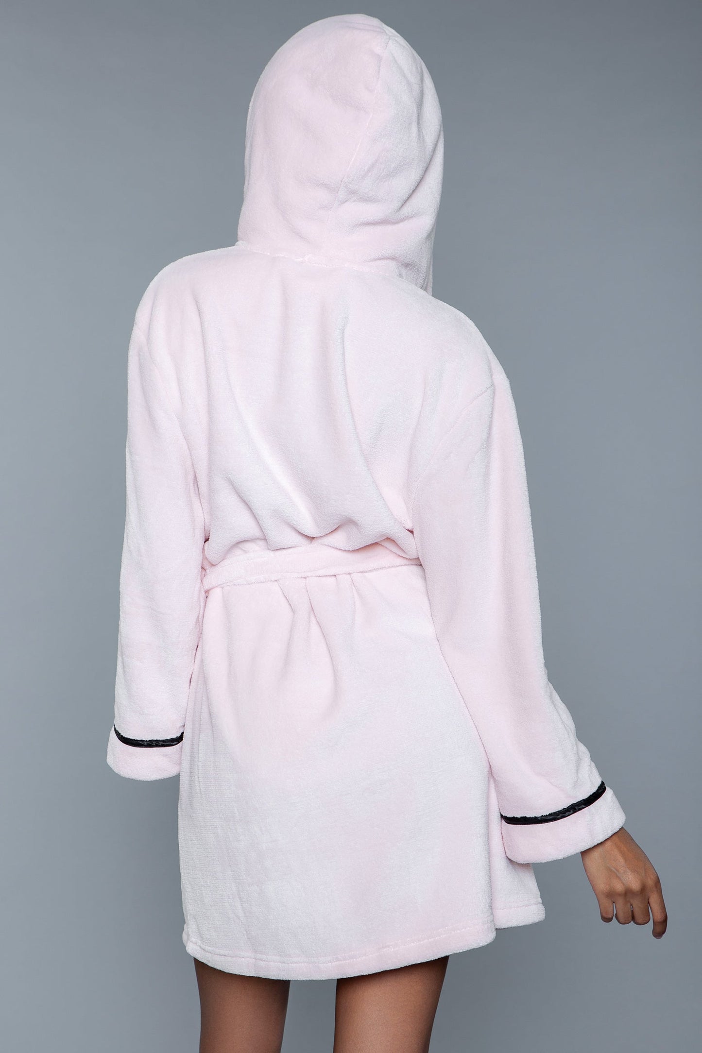 1966 Alyssa Robe