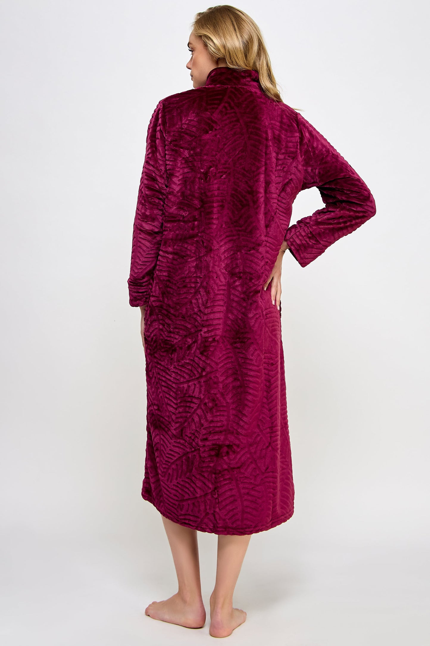 2489 Sabrina Robe